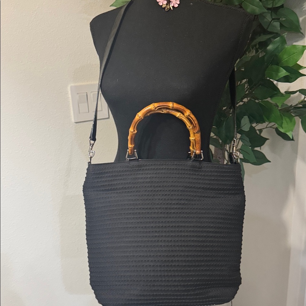 Host pick 🎉🎉🎉🎉GUCCI Bamboo Bag Tom Ford Period Black 2 way Bag 
Includes COA